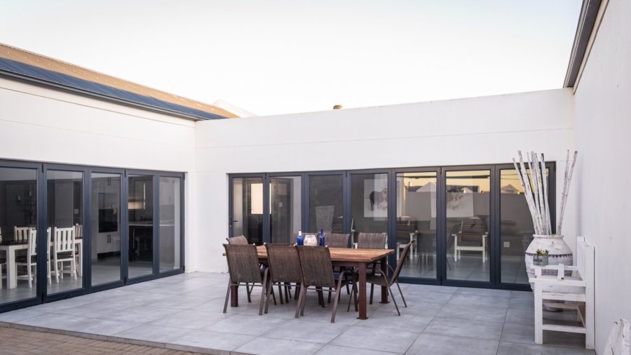 3 Bedroom Property for Sale in Laaiplek Western Cape